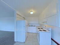 3346 Ward Ave photo'
