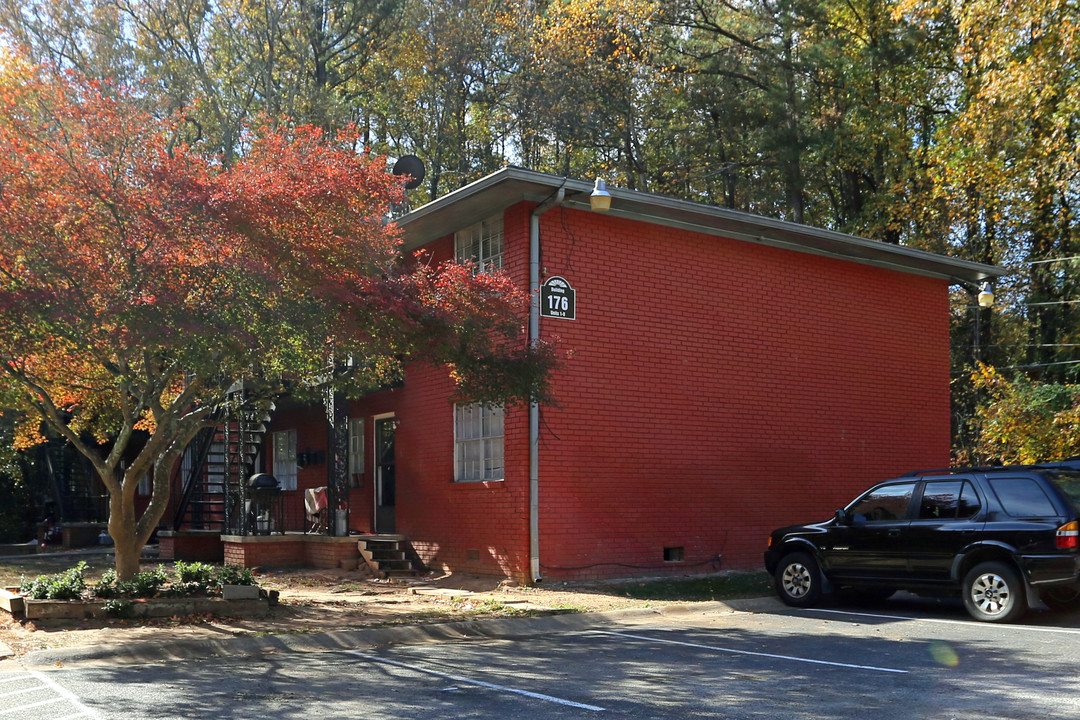 Gregory Manor in Marietta, GA - Building Photo