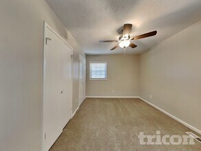 4329 Cedar Ridge Trail in Stone Mountain, GA - Building Photo - Building Photo