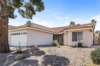 35 Tidwell Ln in Henderson, NV - Building Photo - Building Photo