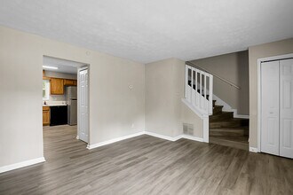 1229 Creek Forest Ct NW in Conyers, GA - Building Photo - Building Photo