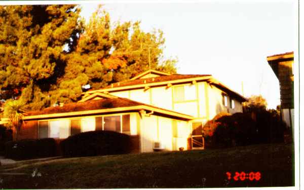 912 Carro Dr in Sacramento, CA - Foto de edificio - Building Photo