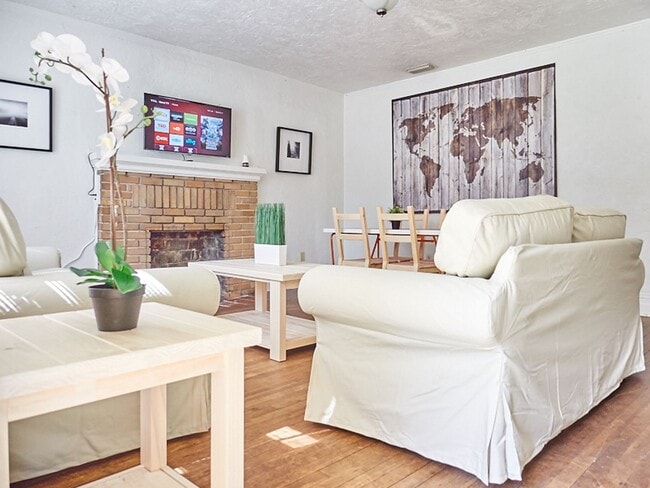 property at 504 SW 10th St