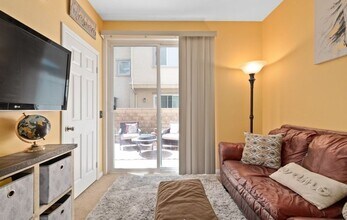 11919 Olive Glen Ln in Los Angeles, CA - Building Photo - Building Photo