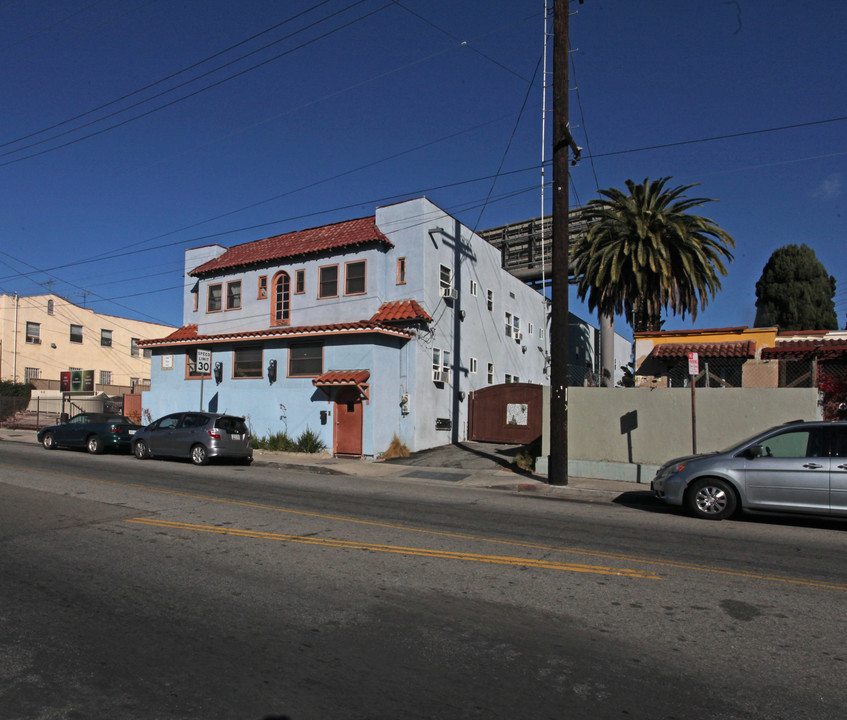 Hollywood Fountain in Los Angeles, CA - Building Photo