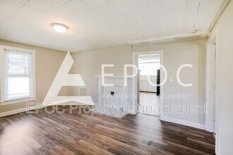 300 Piedmont Ave in Gibsonville, NC - Building Photo - Building Photo