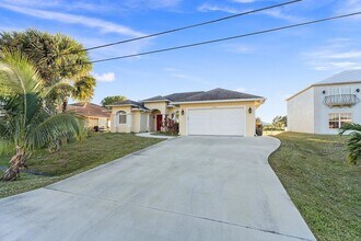 2038 SW Villanova Rd, Unit 167 in Port St. Lucie, FL - Building Photo - Building Photo