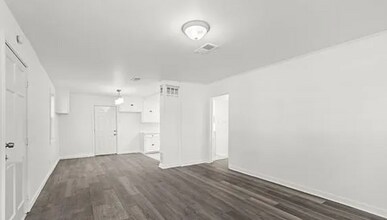 3975 Edgar D Nixon Ave in Montgomery, AL - Building Photo - Building Photo