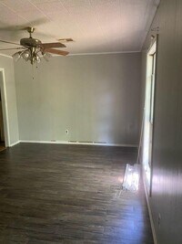 105 Simon Latour Rd photo'