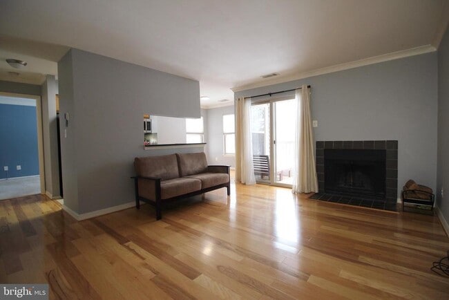 11657 Chesterfield Ct in Reston, VA - Building Photo - Building Photo