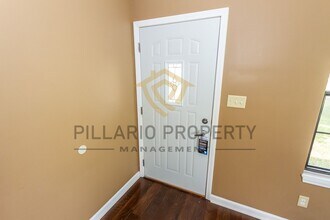 607 S Worth Ave in Indianapolis, IN - Building Photo - Building Photo
