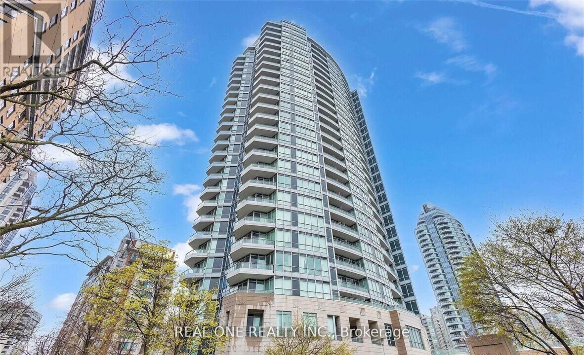 60 Byng Ave in Toronto, ON - Building Photo