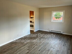 26 Whiteoak Cir in Lyndhurst, VA - Building Photo - Building Photo