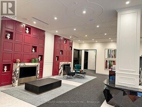 180 Front St E in Toronto, ON - Building Photo - Building Photo