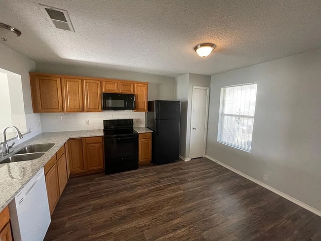 846 Trinity Ln in Dallas, TX - Building Photo - Building Photo