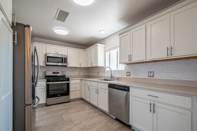 8713 S Avenue D in Yuma, AZ - Building Photo - Building Photo