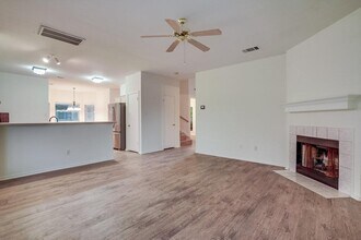 1102 Black Locust Drive West in Pflugerville, TX - Building Photo - Building Photo