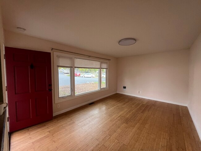 4058 Lambert Rd in El Sobrante, CA - Foto de edificio - Building Photo