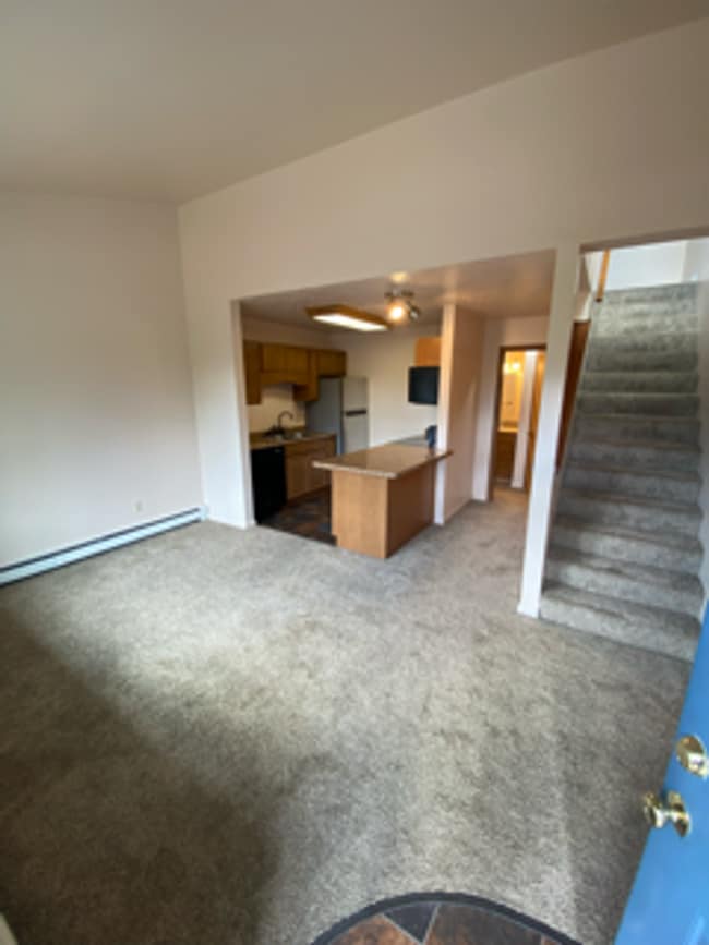 660 Rebecca St in Fairbanks, AK - Building Photo - Building Photo
