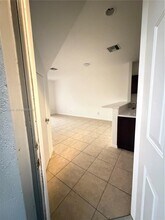 1415 NW 34th Way in Lauderhill, FL - Building Photo - Building Photo