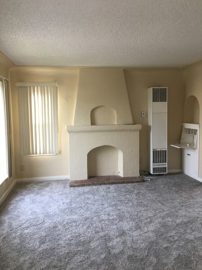 235 Corona Ave, Unit 235 Corona Ave. in Long Beach, CA - Building Photo - Building Photo