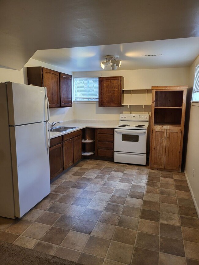 property at 318-320 N 19th Ave