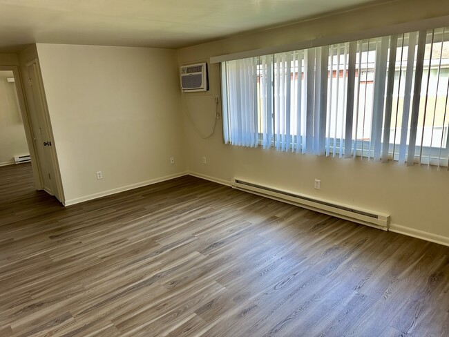 1735 E Duane Blvd in Kankakee, IL - Building Photo - Building Photo