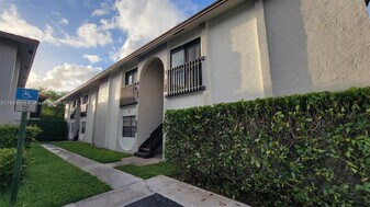 3036 Coral Ridge Dr in Coral Springs, FL - Building Photo
