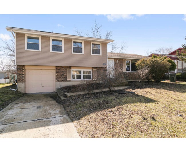 3421 Birchwood Dr