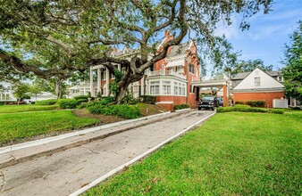 1005 Bayshore Blvd in Tampa, FL - Building Photo - Building Photo