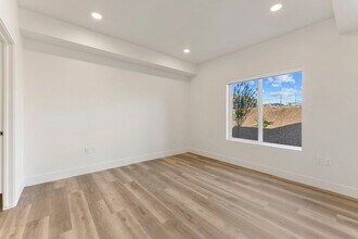 302 S Divario Cyn Dr in Saint George, UT - Building Photo - Building Photo
