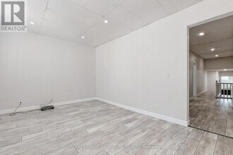 741 Queen St E in Toronto, ON - Building Photo - Building Photo