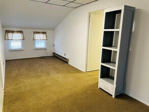 196-42 44th Ave-Unit -2 in Queens, NY - Building Photo - Building Photo