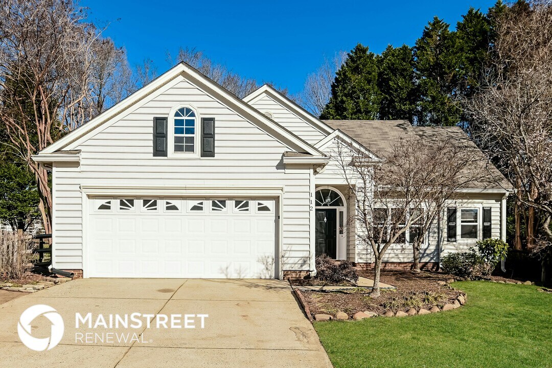 112 Lakewood Cir Dr in Mooresville, NC - Building Photo