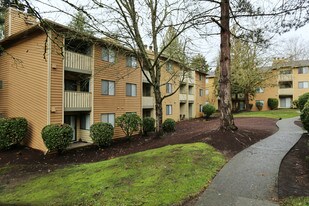 Ridge & Shores in Federal Way, WA - Building Photo