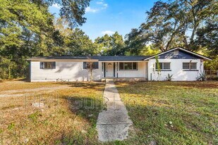 620 Prichard Ave in Pensacola, FL - Building Photo