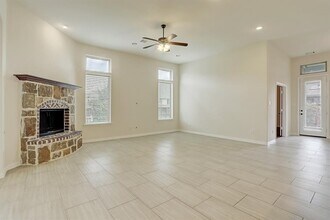 17203 Bland Mills Ln in Richmond, TX - Building Photo - Building Photo