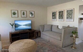 5830 N 83rd St in Scottsdale, AZ - Building Photo - Building Photo