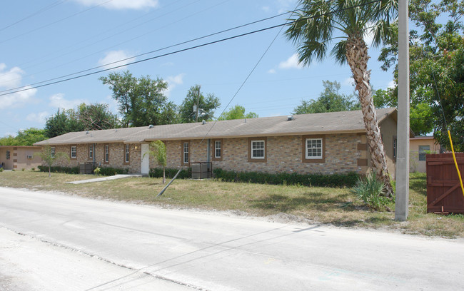 710 NW 14th Way in Fort Lauderdale, FL - Building Photo - Building Photo