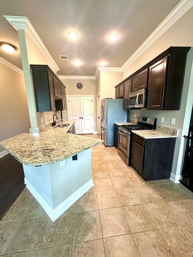 12249 Grand Wood Ave in Gonzales, LA - Building Photo - Building Photo