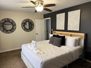 4440 Renwood Dr in Kettering, OH - Foto de edificio - Building Photo