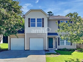 10216 Daniel Dwayne Dr in Charlotte, NC - Building Photo