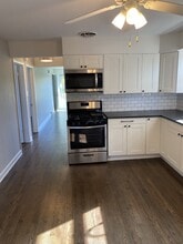 1323 W Cossitt Ave, Unit 2 in La Grange, IL - Foto de edificio - Building Photo