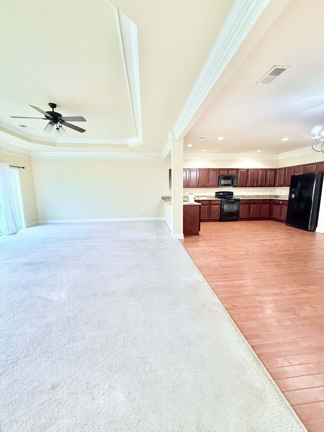 Channing Drive Townhomes & Oakley Lane Villas in Chambersburg, PA - Building Photo - Building Photo