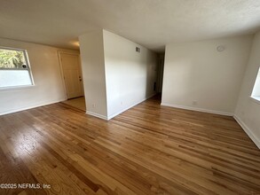 1401 Gay Ave in Jacksonville, FL - Building Photo - Building Photo