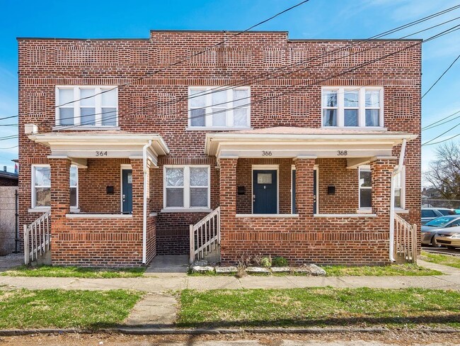 366 Gilbert St in Columbus, OH - Foto de edificio - Building Photo