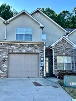 525 Hackberry Ridge Cove in Birmingham, AL - Building Photo