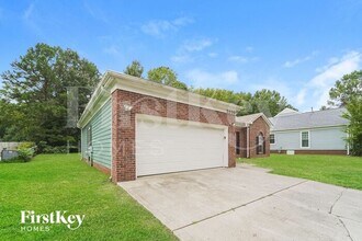 5206 Cressingham Ct in Charlotte, NC - Building Photo - Building Photo