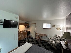 201 Plateau Ave in Collbran, CO - Building Photo - Building Photo