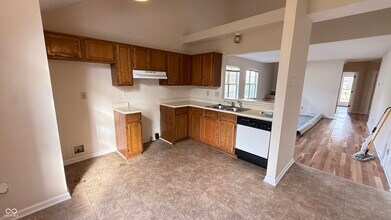 2119 Galaxy Dr in Franklin, IN - Building Photo - Building Photo